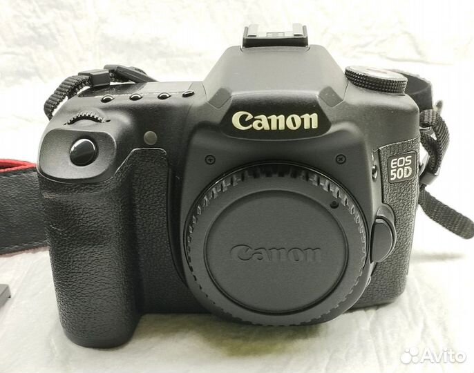 Зеркальный фотоаппарат Canon EOS 50D