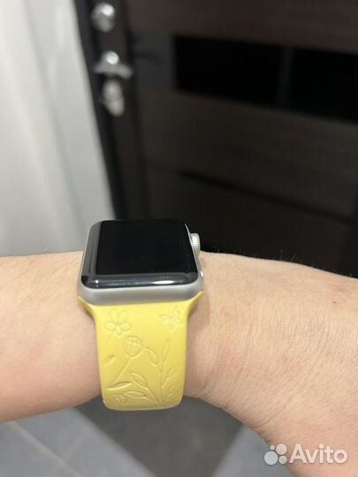 Часы Apple Watch 3, 38 mm