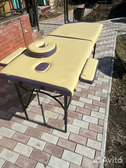 Массажный стол