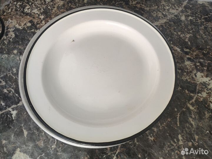 Алюминиевые и эмаль подносы, супница СССР