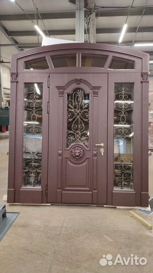 Входные двери в коттедж