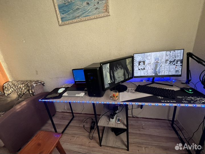 Столик письменный