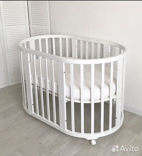 Детская кровать трансформер овальная