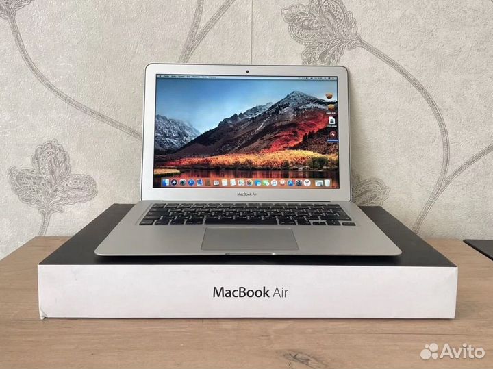 MacBook Air Core i7 SDD 256gb