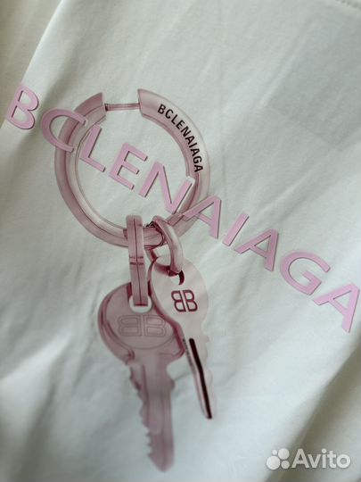 Футболка женская