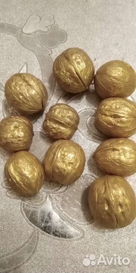 Орешки с предсказаниями