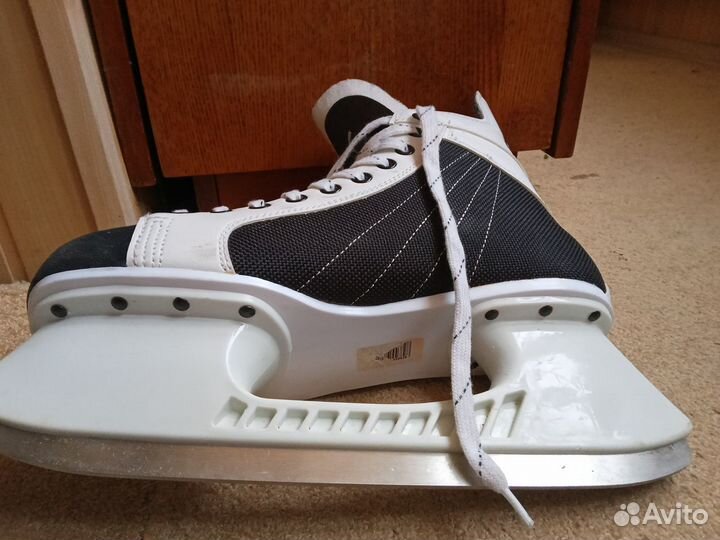 Коньки мужские 46 размер