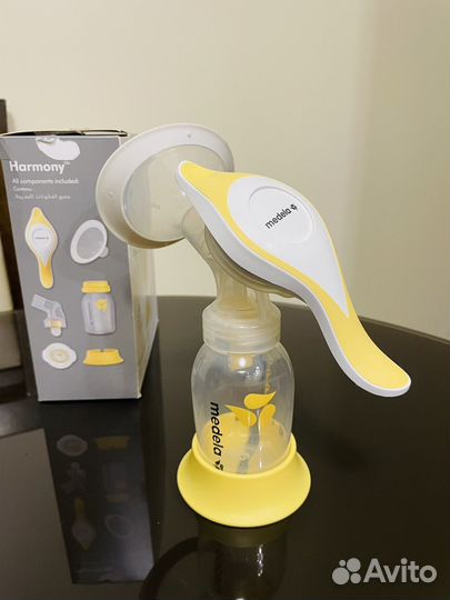 Молокоотсос Medela ручной двухфазный