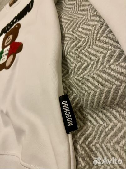 Свитшот moschino с мишкой оригинал