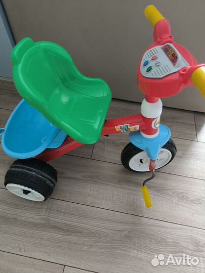 Трехколесный велосипед