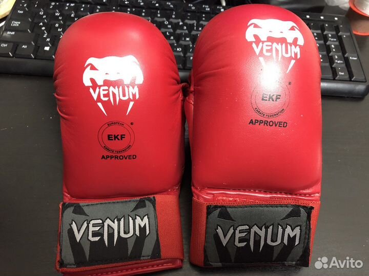 Новые перчатки для каратэ Venum