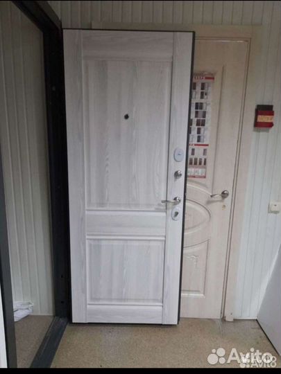 Дверь входная новая со склада