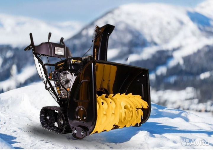 Бензиновый снегоуборщик Champion STT1170E
