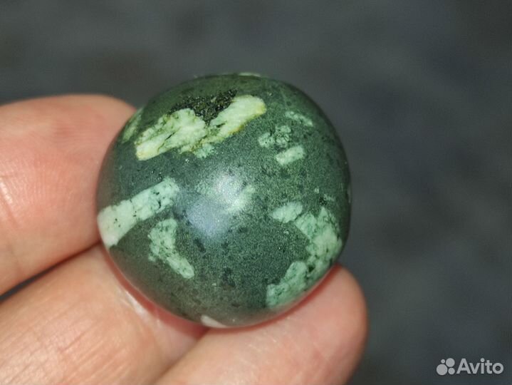 Xpизaнтeмная яшмa