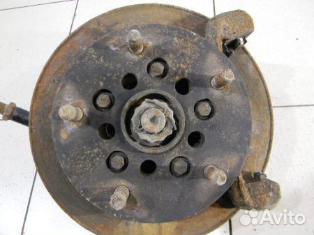 Кулак передний правый Форд