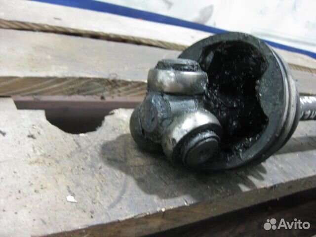 Полуось передняя левая Toyota Sprinter (91-02 года