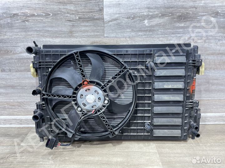 Диффузор радиатора (в сборе) Polo 5 хэтчбек