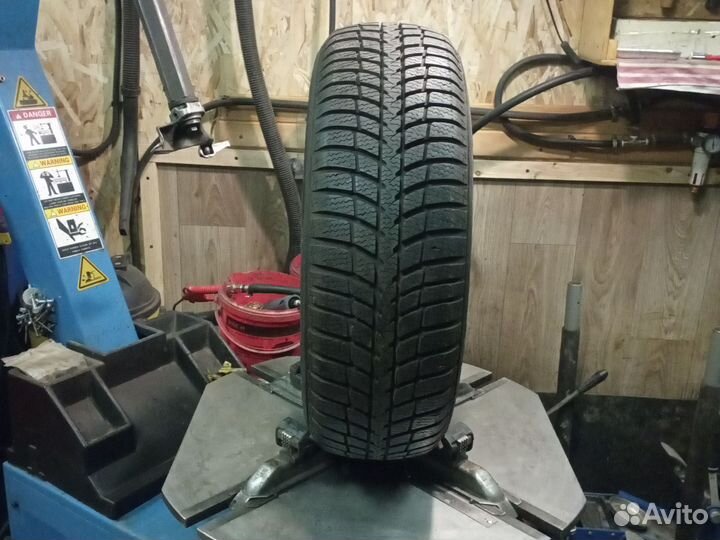 Kumho I'Zen KW23 185/60 R15 88T