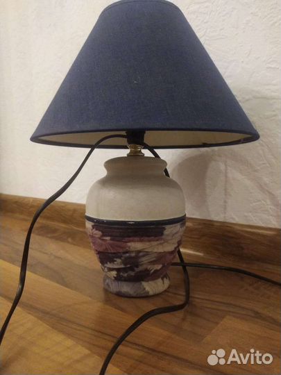 Лампа настольная