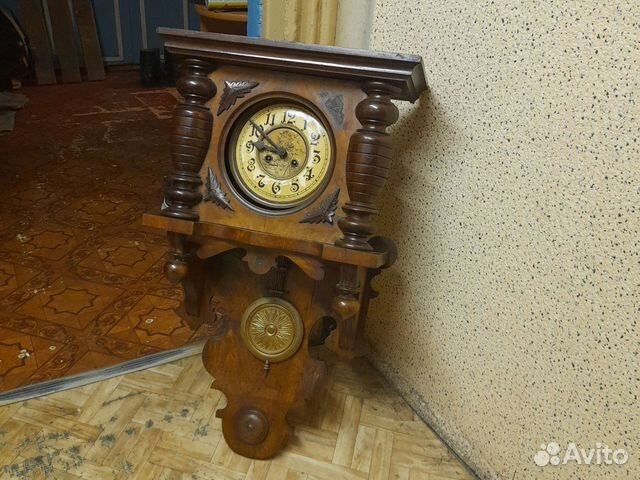 Часы настенные, старинные с боем