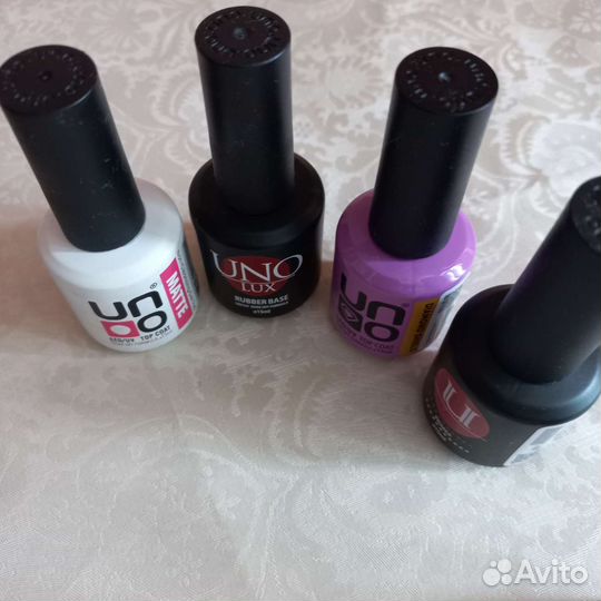 Лаки, топы, базы для ногтей