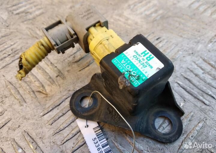 Датчик удара AIR BAG Toyota Previa