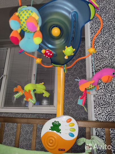 Мобиль на кроватку tiny love