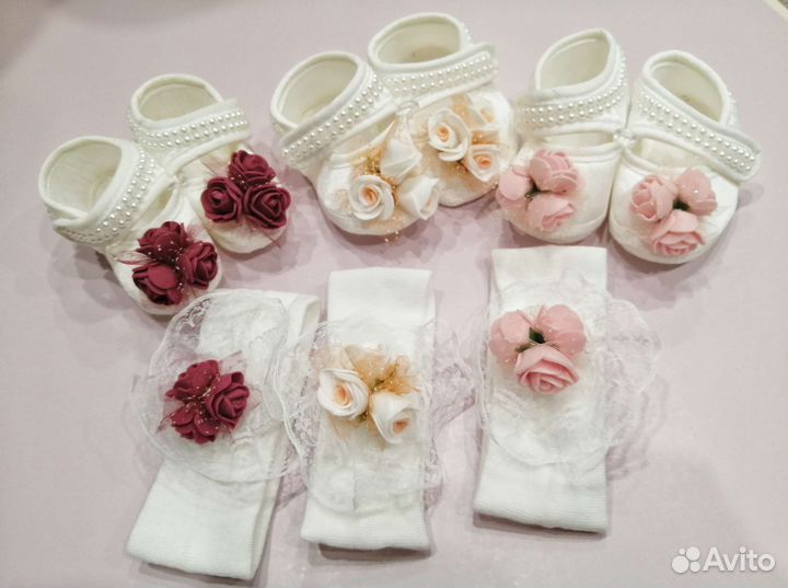 Набор повязка и пинетки для новорождённых