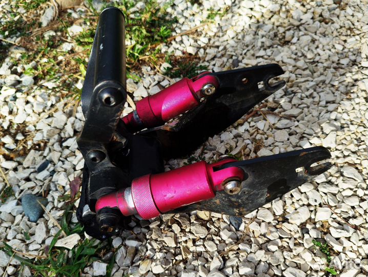 Задняя вилка маятник с амортизаторами Kugoo X1