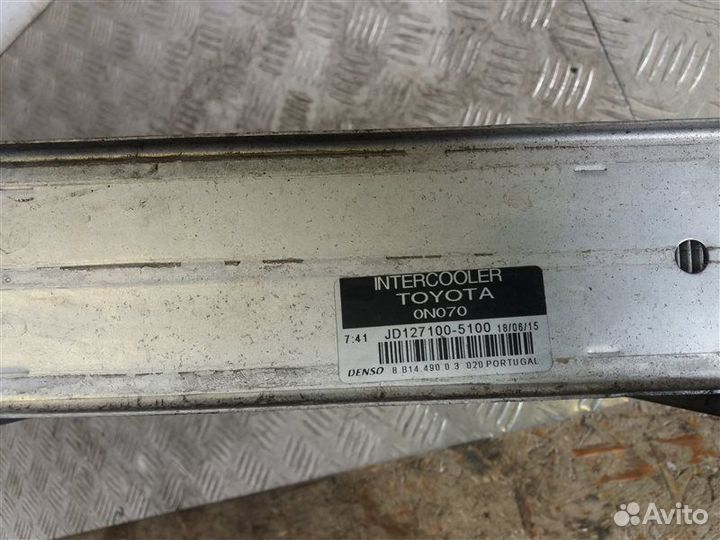 Интеркулер Toyota Yaris XP90 2009