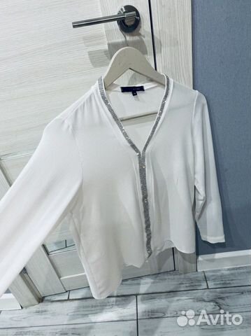 Блузка со стразами 44 объявление продам