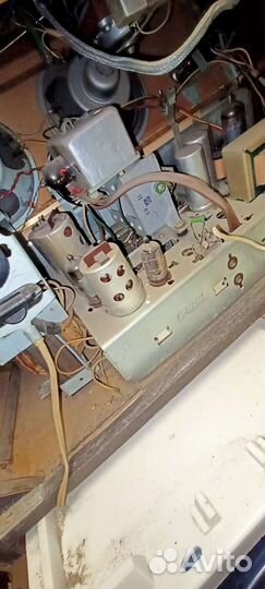 Раритетная радиола Мелодия 57 года рабочая