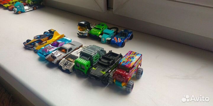 Hot Wheels машинки