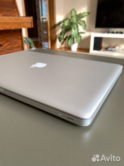 Apple MacBook Pro