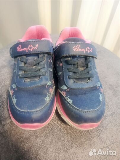 Кроссовки детские 27