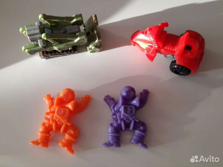 Игрушки из киндер сюрприза