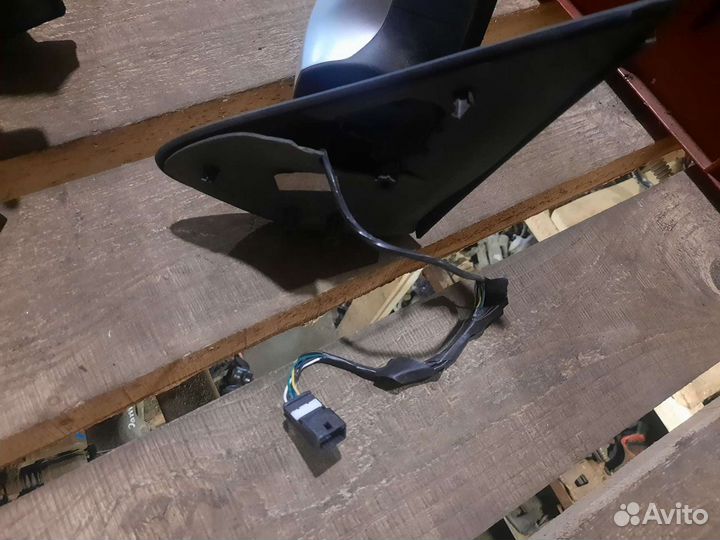 Зеркало правое логан 2 logan 2