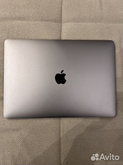MacBook Pro 13 Touchbar 2017Core i7 3.5 16GB 512GB
