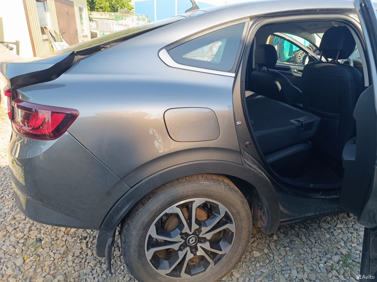 Крыло заднее правое Рено Аркана Arkana