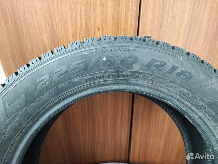 Pirelli Winter Ice Zero 225/60 R18 104