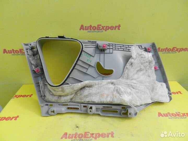 Обшивка стойки задняя левая Kia Soul II 2014-2019