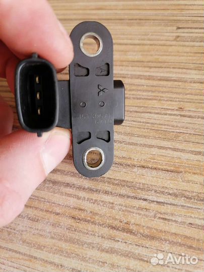 Датчик положения коленвала Галант 9 2.4