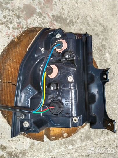 Фонарь задний Mitsubishi Pajero 4 (оригинал)