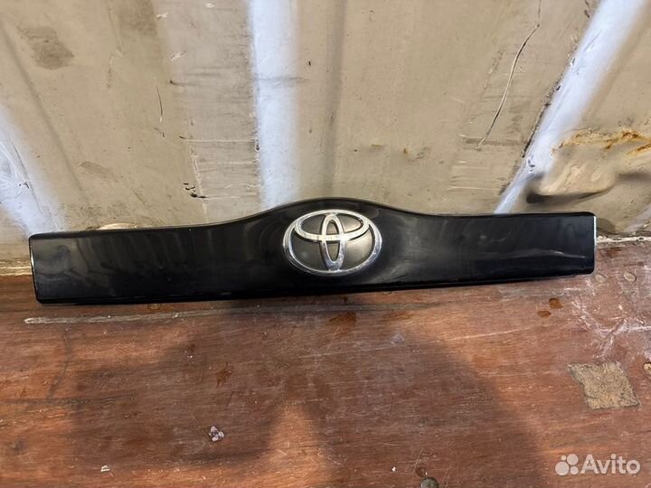 Накладка багажника Toyota Prius NHW20 1NZ-FXE 2009