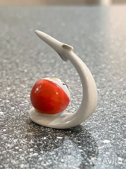 Статуэтка земля и ракета первый спутник