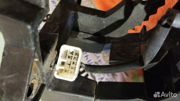 Селектор АКПП салонный Hyundai Elantra