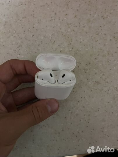 Airpods 1