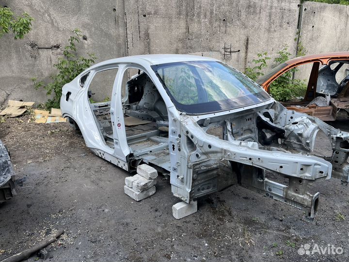 Части кузова BMW X6 F16