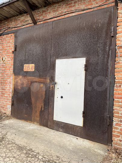 Гараж, > 30 м²