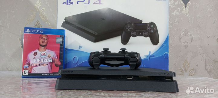 Sony playstation 4 slim